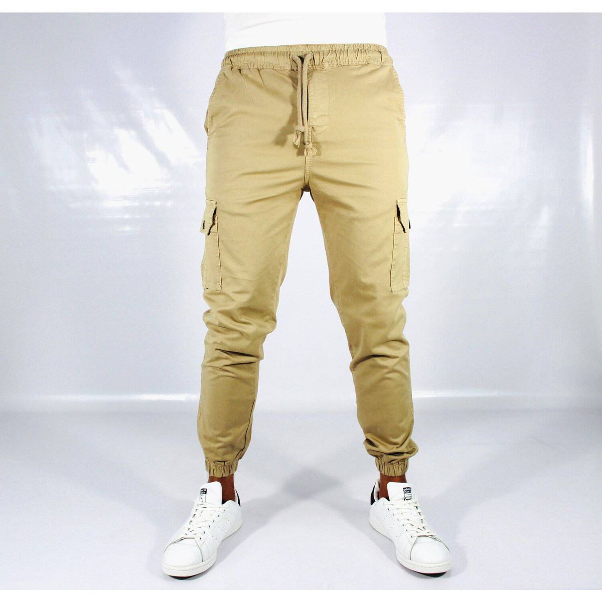 PYT - Pantalón Cargo Paper Touch Hombre.-