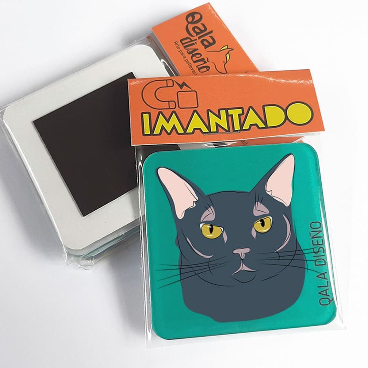 QALA DISEÑO - Imantado de Acrílico - Qala Diseño - Gato Negro - Magneto 6x6