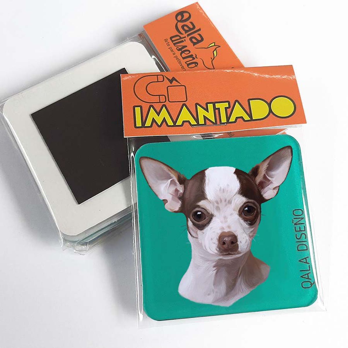 QALA DISEÑO - Imantado de Acrílico - Qala Diseño - Perro Chihuahua B Magneto 6x6