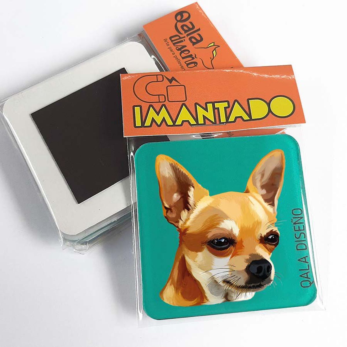 QALA DISEÑO - Imantado de Acrílico - Qala Diseño - Perro Chihuahua D Magneto 6x6