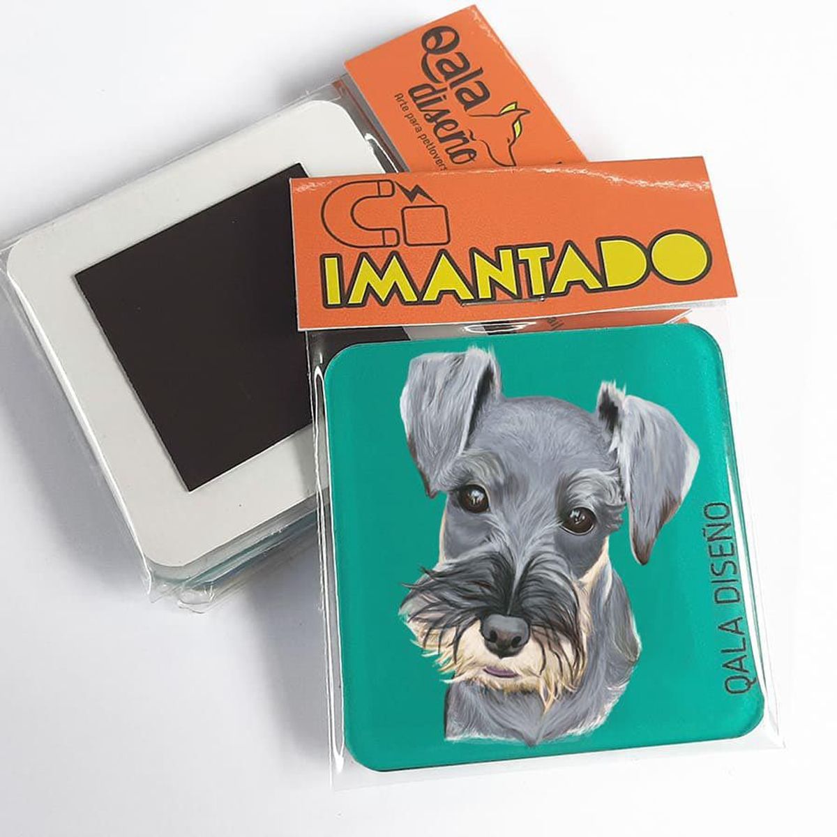 QALA DISEÑO - Imantado de Acrílico - Qala Diseño - Perro Schnauzer - Magneto 6x6