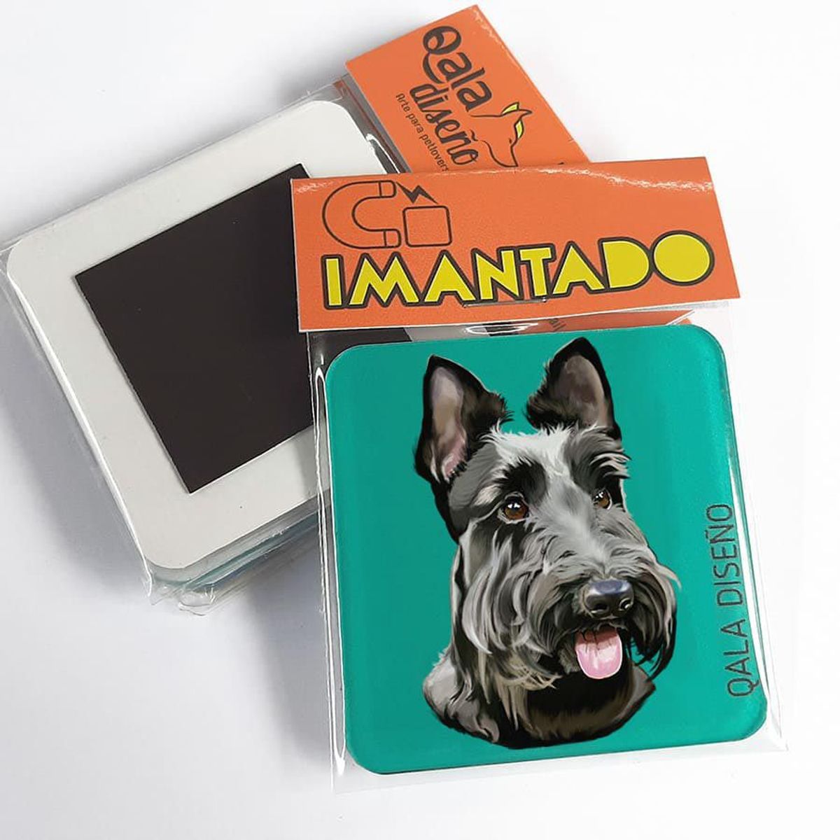 QALA DISEÑO - Imantado de Acrílico - Qala Diseño - Perro Scottish - Magneto 6x6