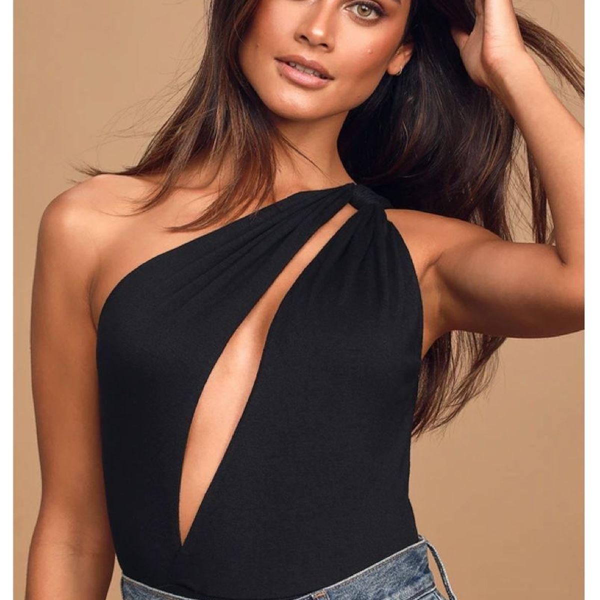 GENERICO - Body negro con recorte de un solo hombro - LULUS