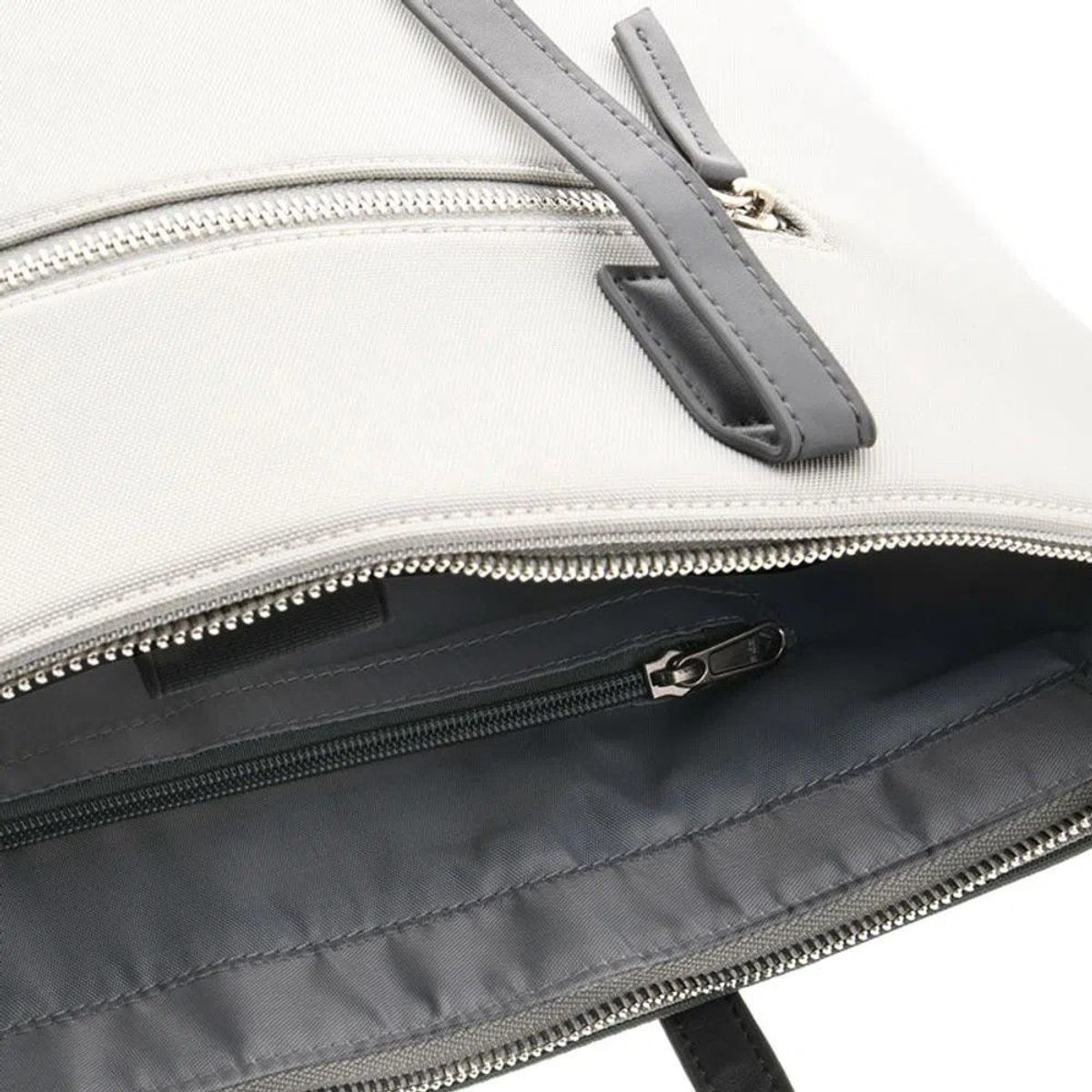 KLIPXTREME - Klip Xtreme Bolso Capri 15.6 Laptop Case con Cierre Gris - KLB-461GR