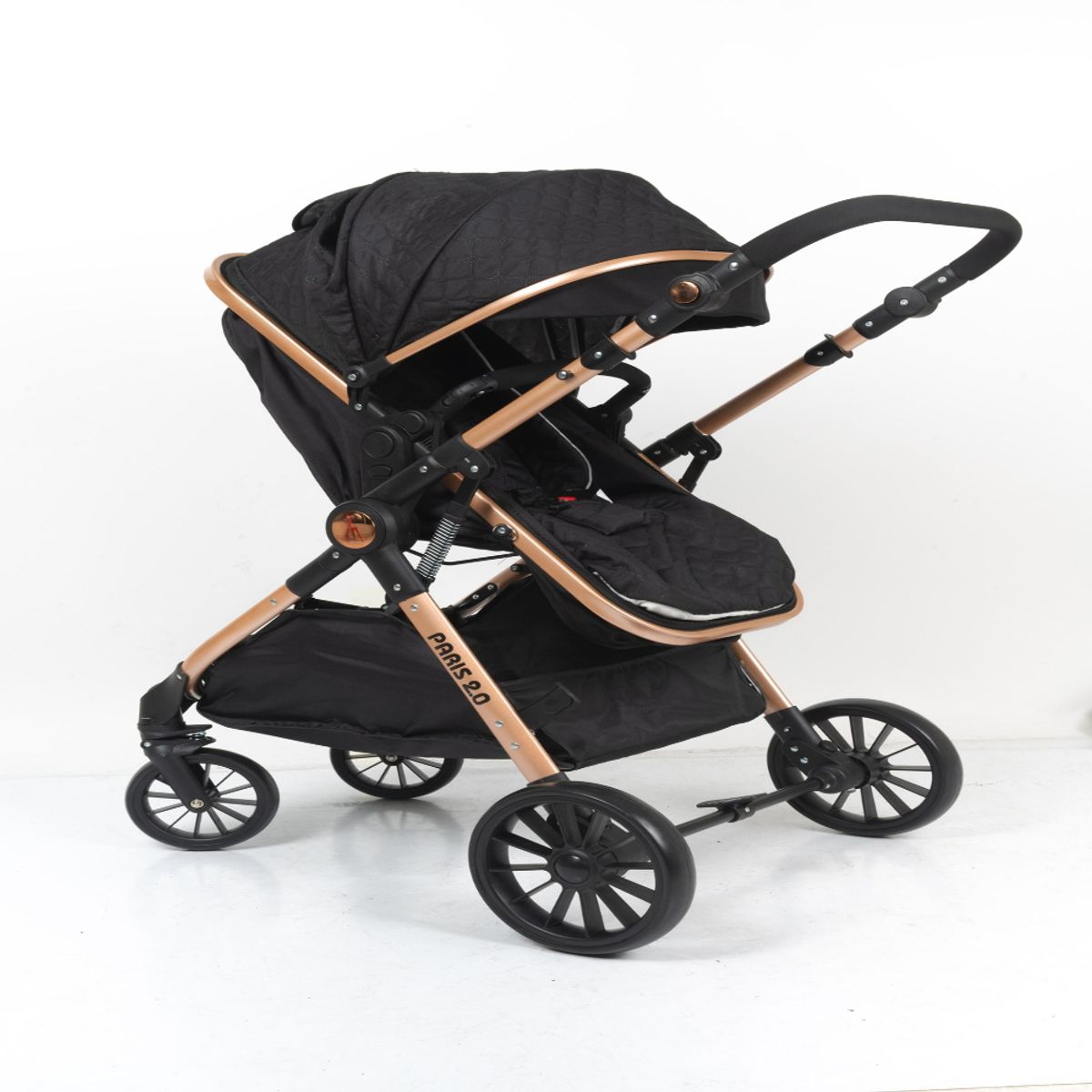 BABY HAPPY - Coche Basto para Bebe  Plegable con Cubrepies Paris Black
