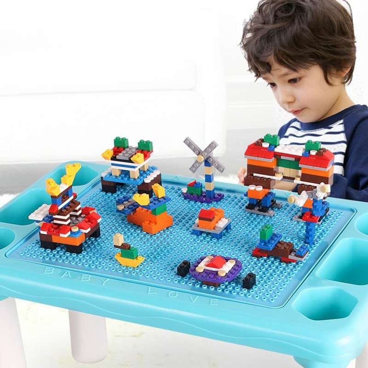 GENERICO - Mesa Didáctica  Pley Goo de 600 Bloques Armables