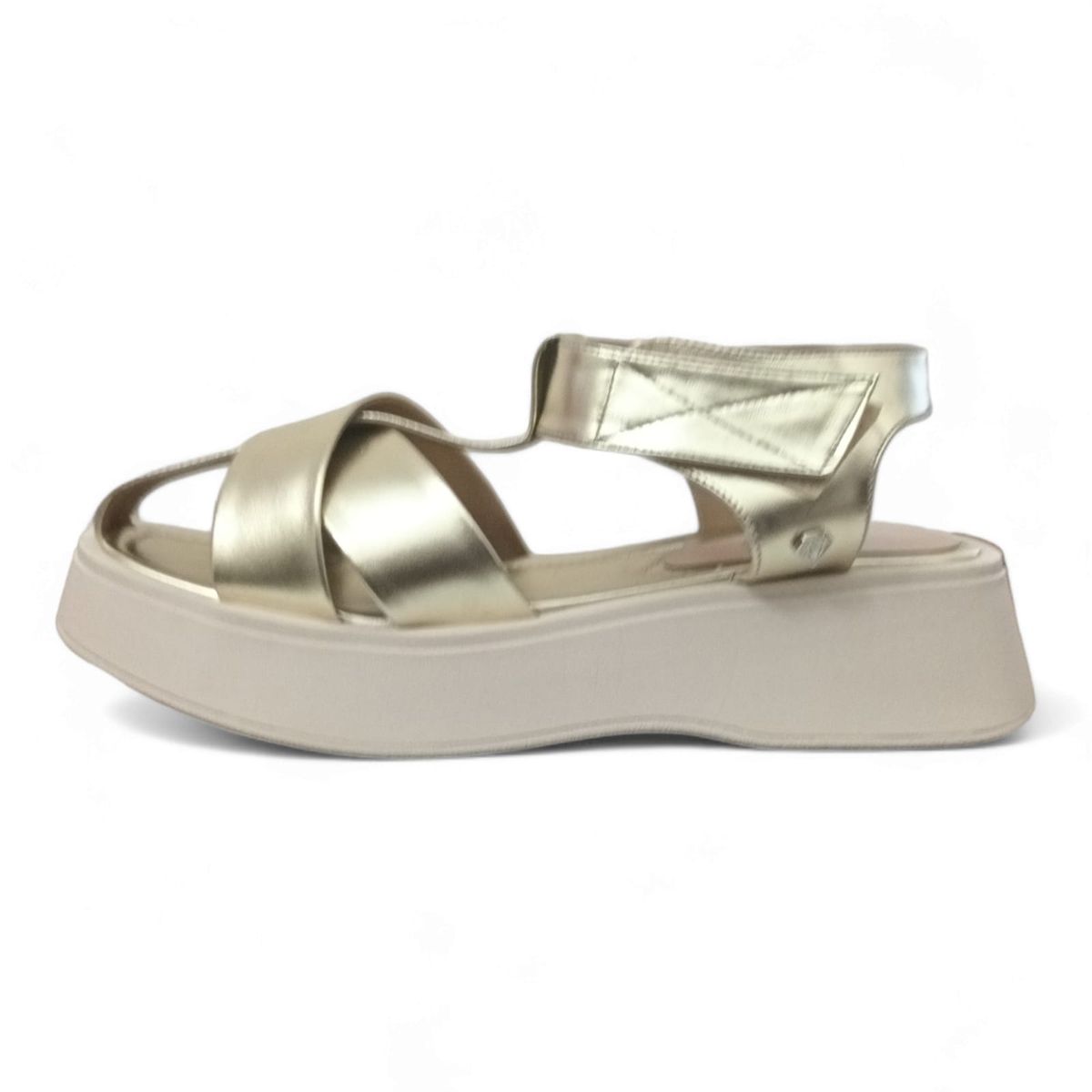 GENERICO - 015L-48 Sandalia Mujer Ada Poulos Color Oro