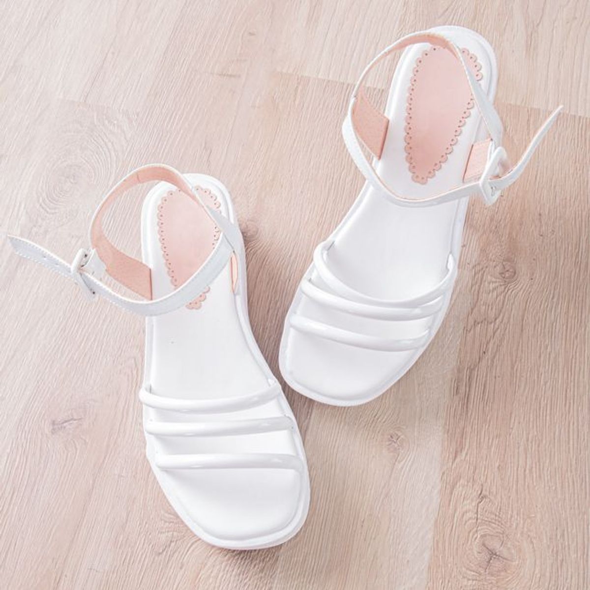 NEBULA - Sandalia Hilton - Blanco