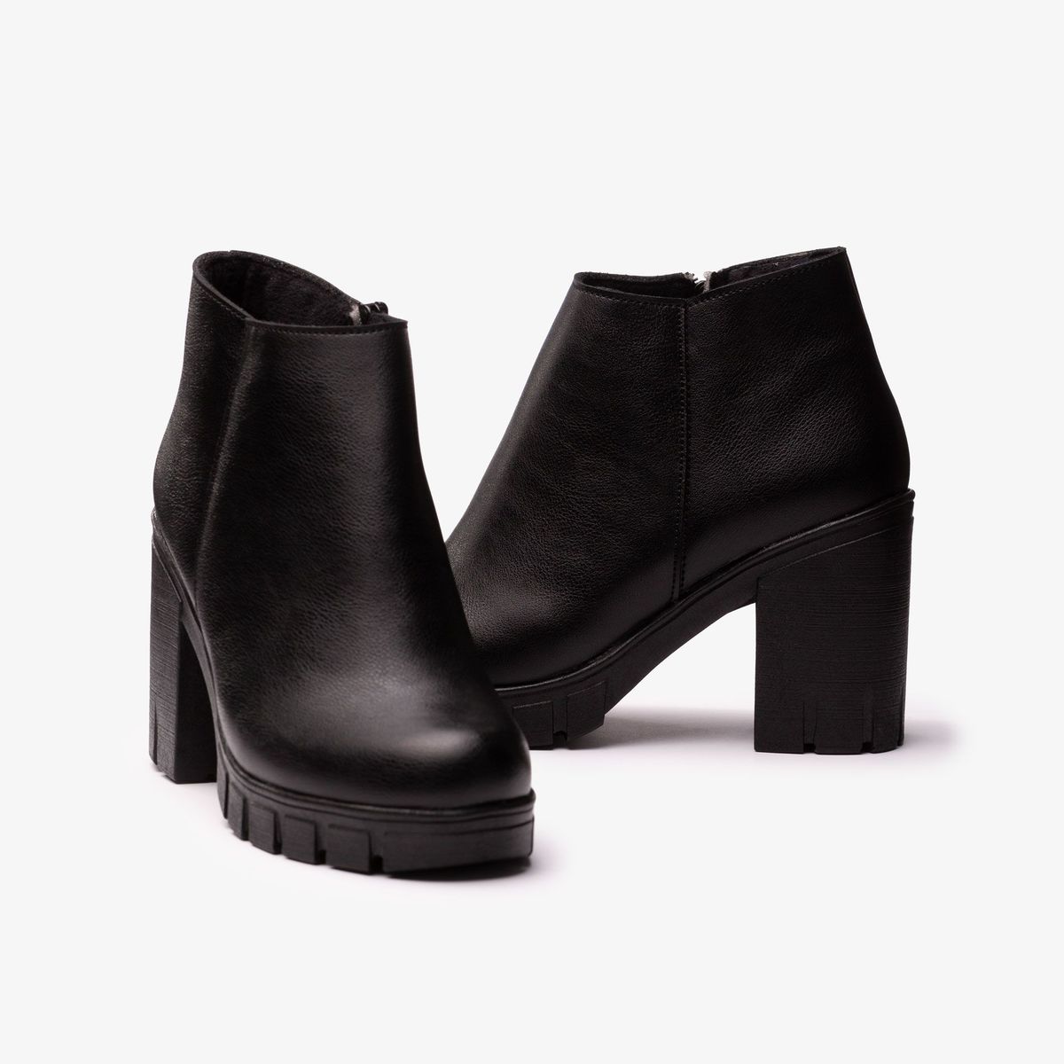 NEBULA - Botin Granada - Negro Cuero