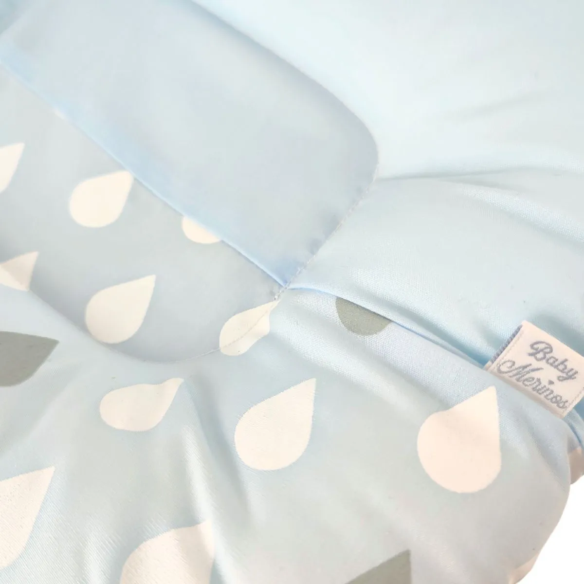 BABY MERINOS - Almohada Bebe anti-cabeza plana - Lluvia - Celeste