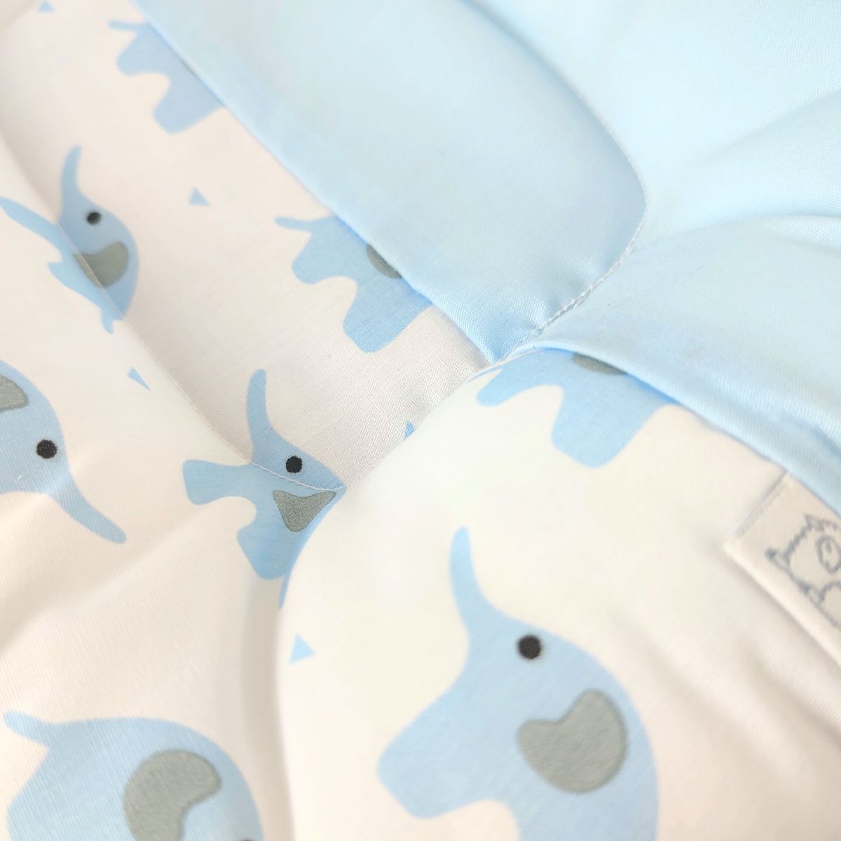 BABY MERINOS - Almohada Bebe anti-cabeza plana - Elefantes - Celeste