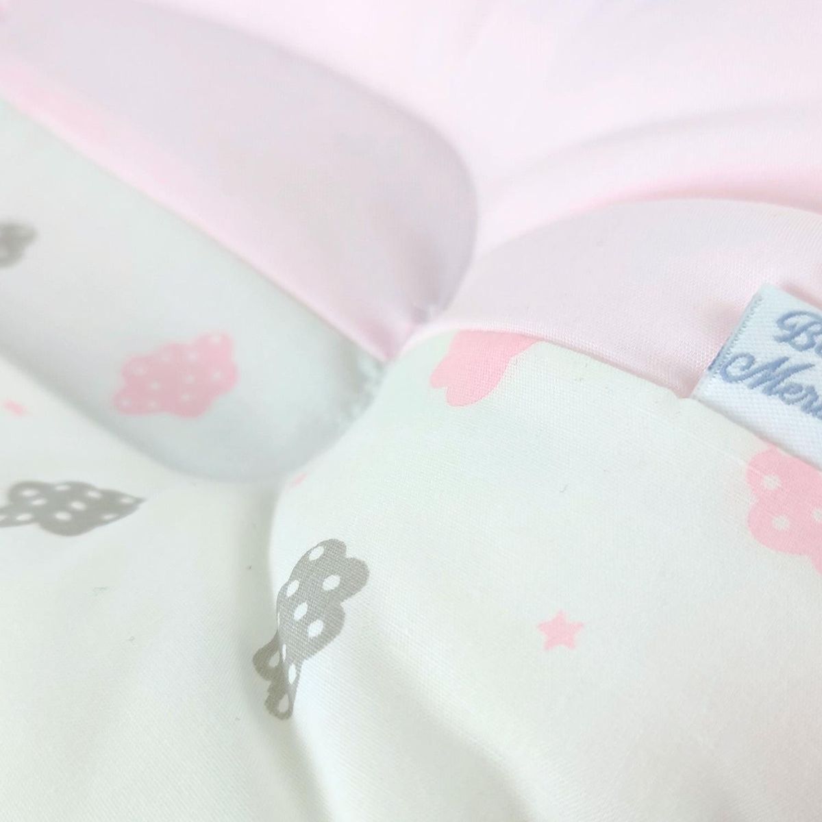 BABY MERINOS - Almohada Bebe anti-cabeza plana - Nubecitos - Rosado