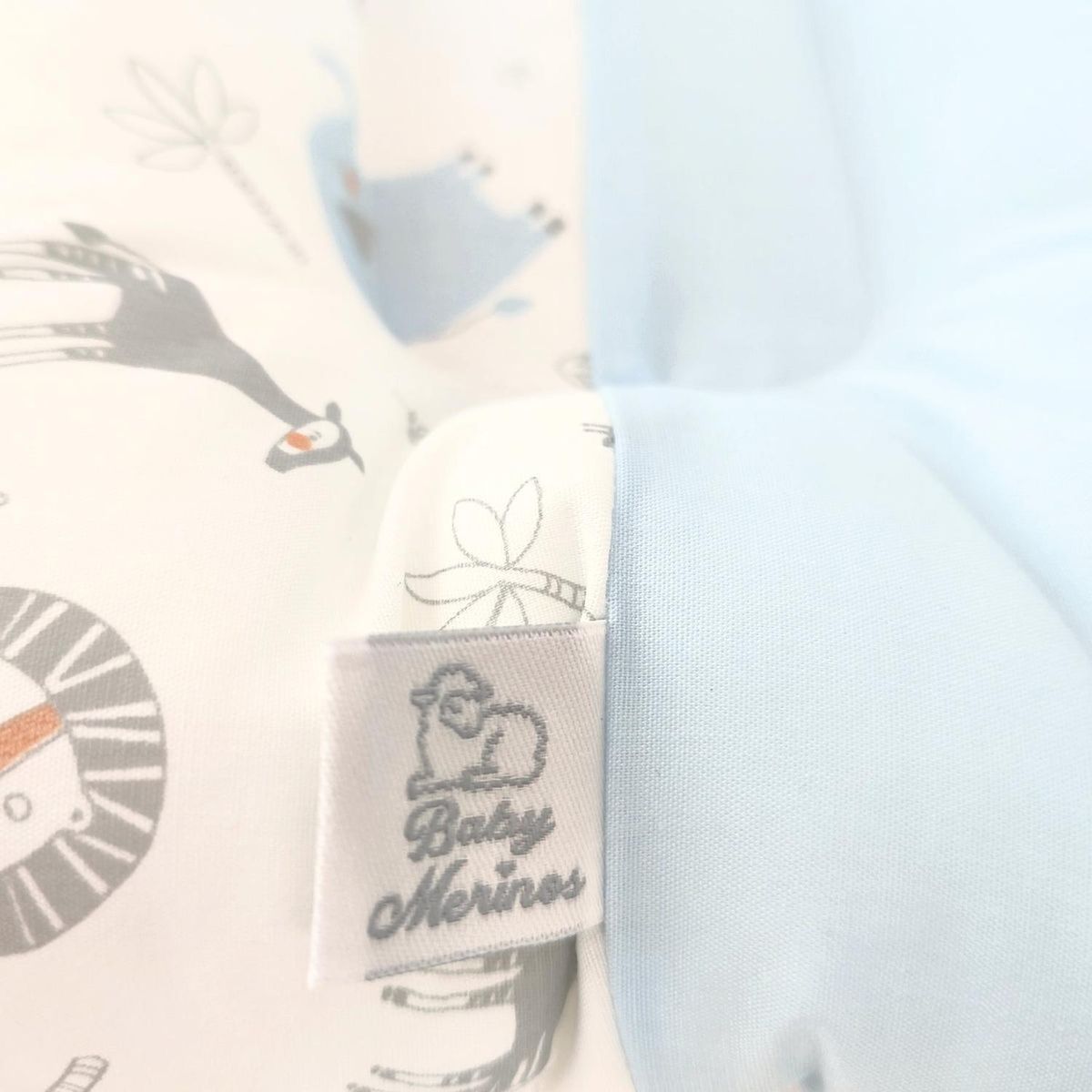 BABY MERINOS - Almohada Bebe anti-cabeza plana - Safari - Celeste