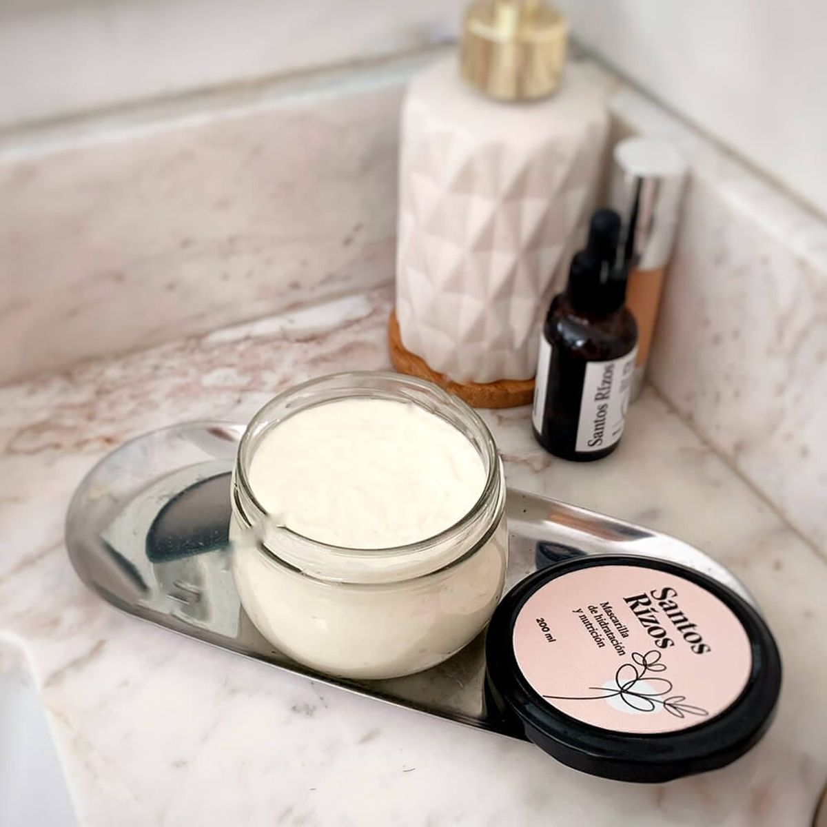 SANTOS RIZOS - Mascarilla capilar Hidratante Revierte los daños de un cabello maltratado y reseco