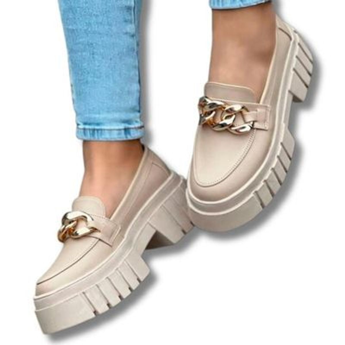 GENERICO - 13835C-55 Mocasin Mujer Lady Chaplin Edicion Limitada Color Beige.-