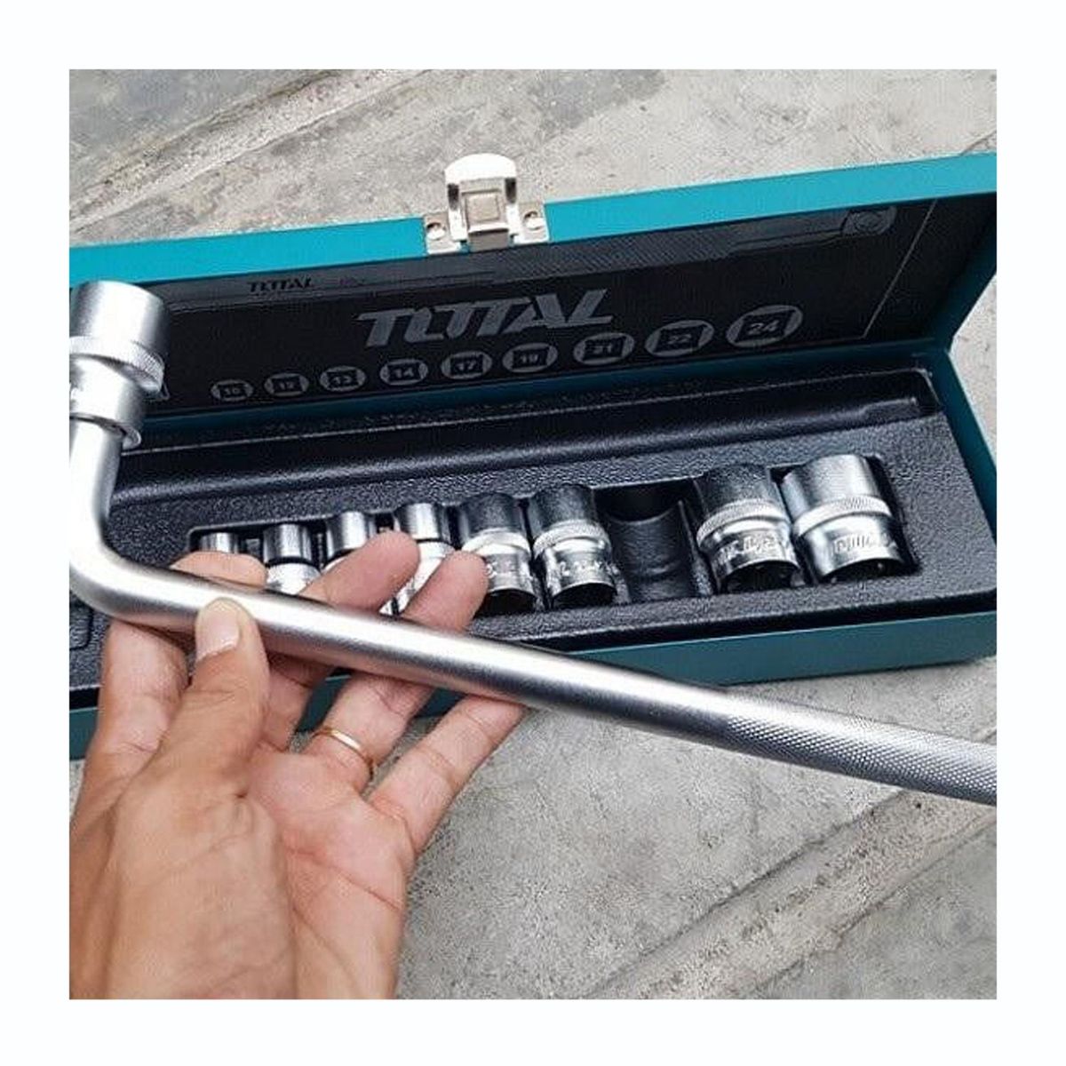 TOTAL TOOLS - JUEGO DE DADOS ENCASTRE 1/2' SOCKET SET CR-V TOTAL - THTL121101