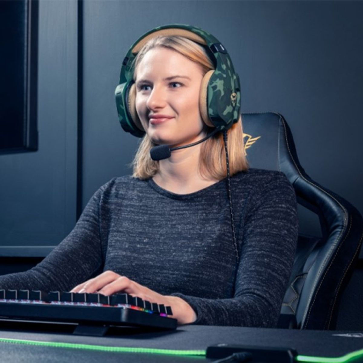 TRUST - Audifono Gamer Camuflado GXT 322c multiplataforma trust