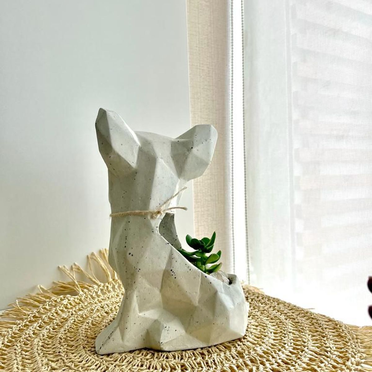 BIOPHILIA - Maceta Pet Friendly Yorkie