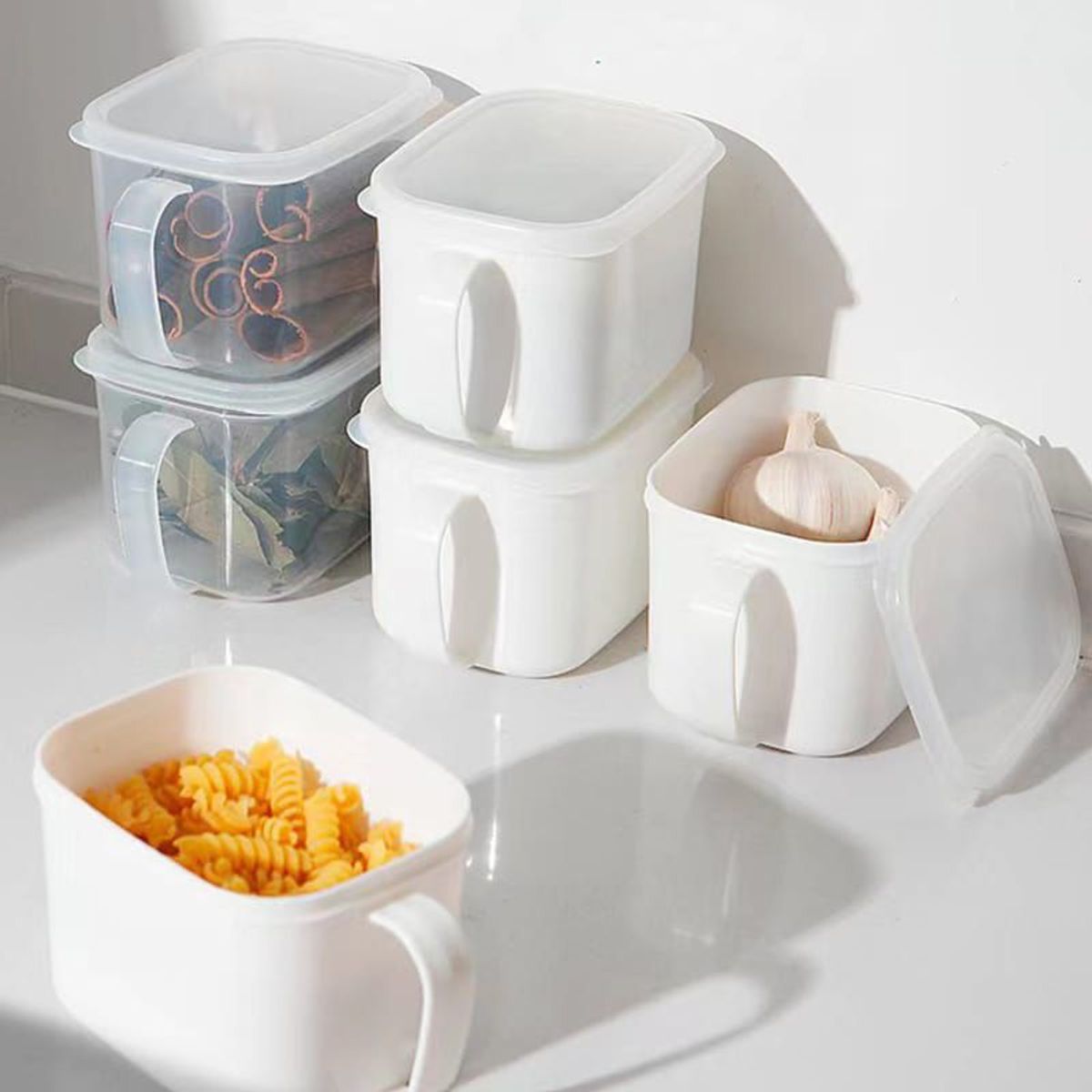 GENERICO - TAPER BLANCO CON ASA 650ML