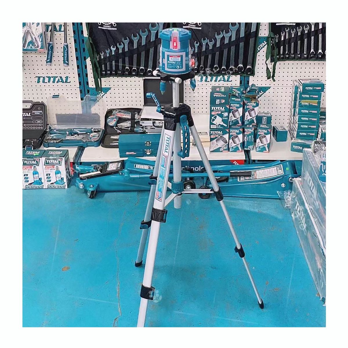TOTAL TOOLS - TRIPODE DE ALUMINIO PARA NIVEL LASER 12M TUERCA 58 TOTAL - TLLT01152