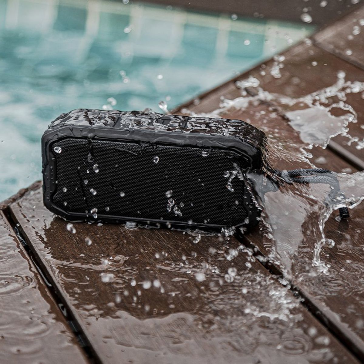 KUZLER - Parlante Bluetooth resistente al agua negro REDEN-101 Kuzler
