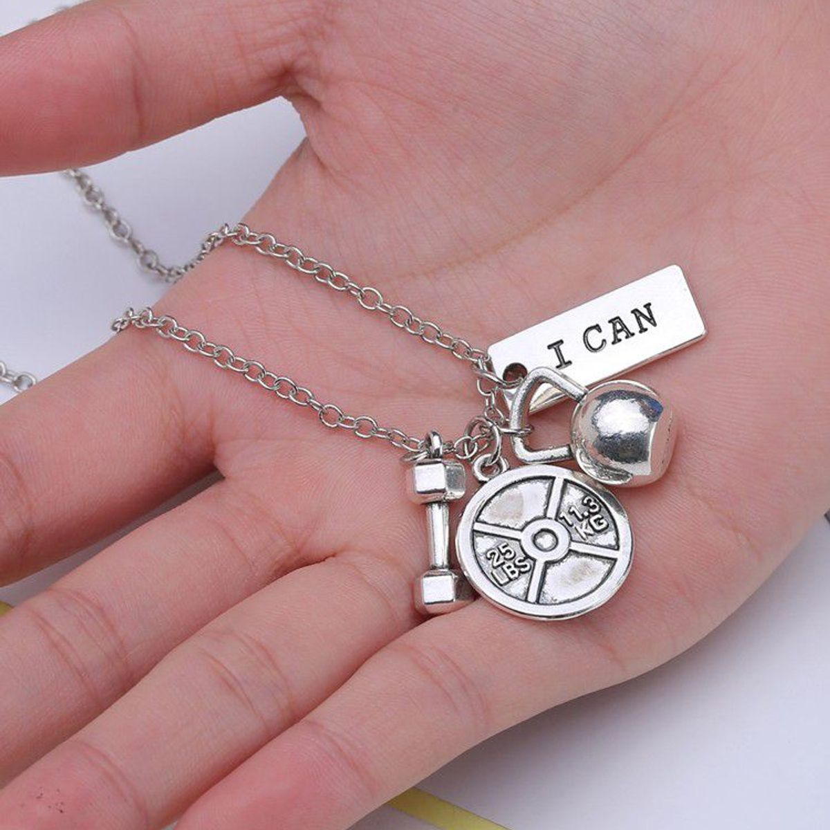 GENERICO - Collar Gym Fitness Con 4 Dijes I Can Yo Puedo