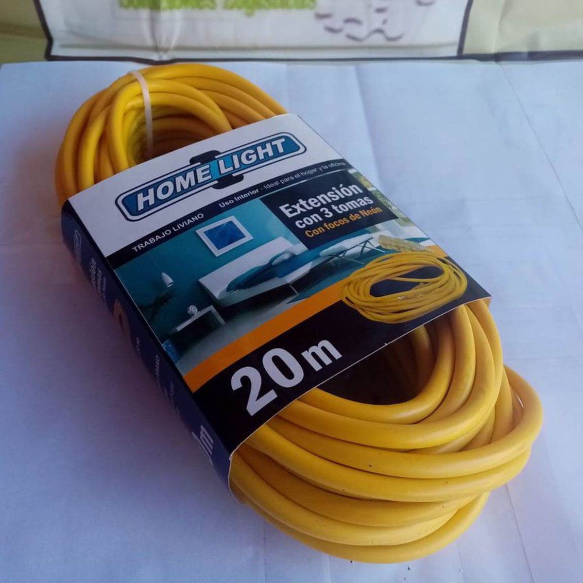 HOME LIGHT - Extensión Amarilla de 20mts x 3 Tomas Home Light - Amarillo