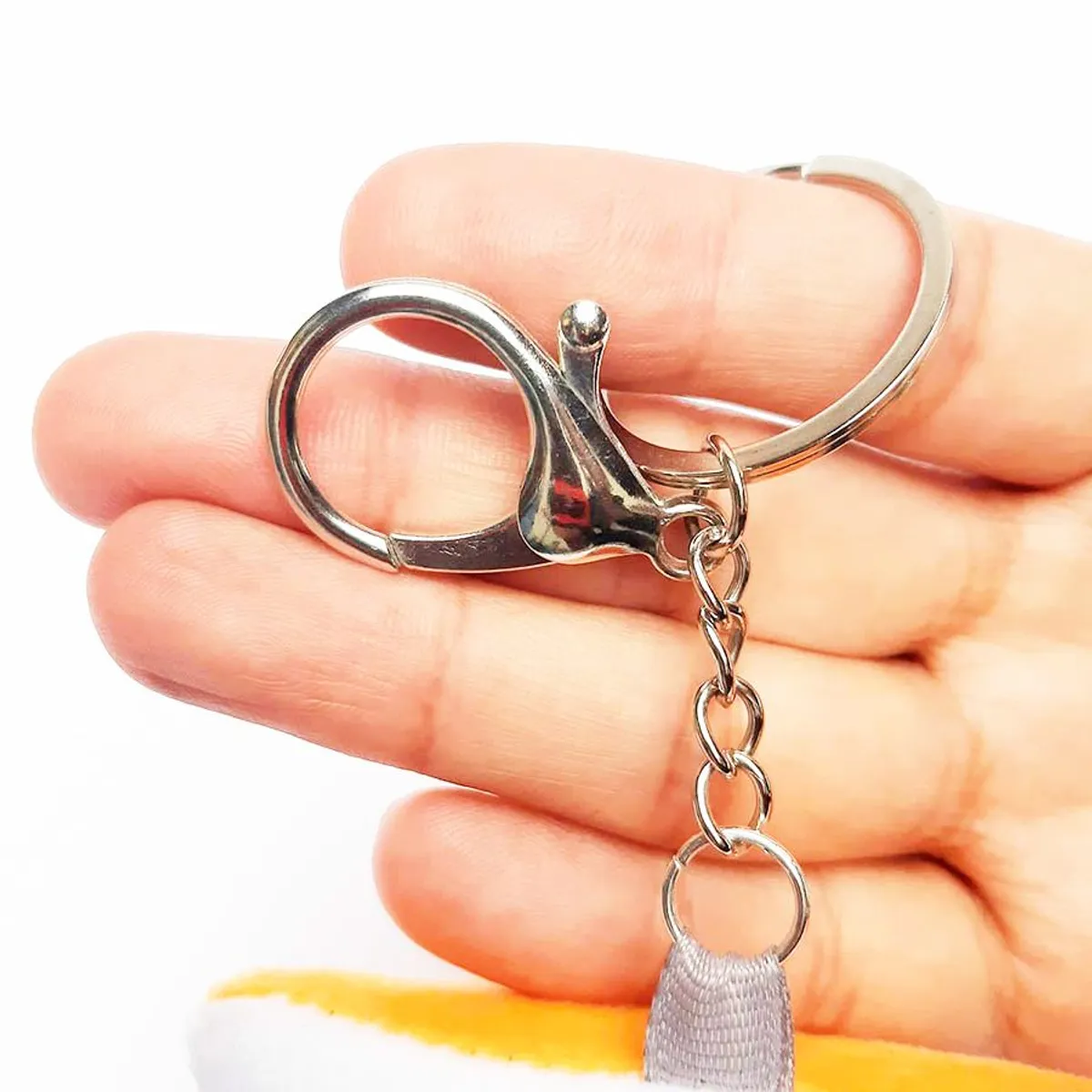 QALA DISEÑO - Llavero hecho a mano - Qala Diseño - Perro Salchicha Marrón