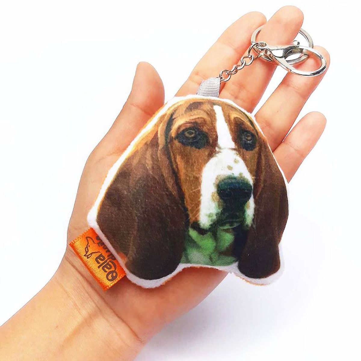 QALA DISEÑO - Llavero hecho a mano - Qala Diseño - Perro Basset Hound