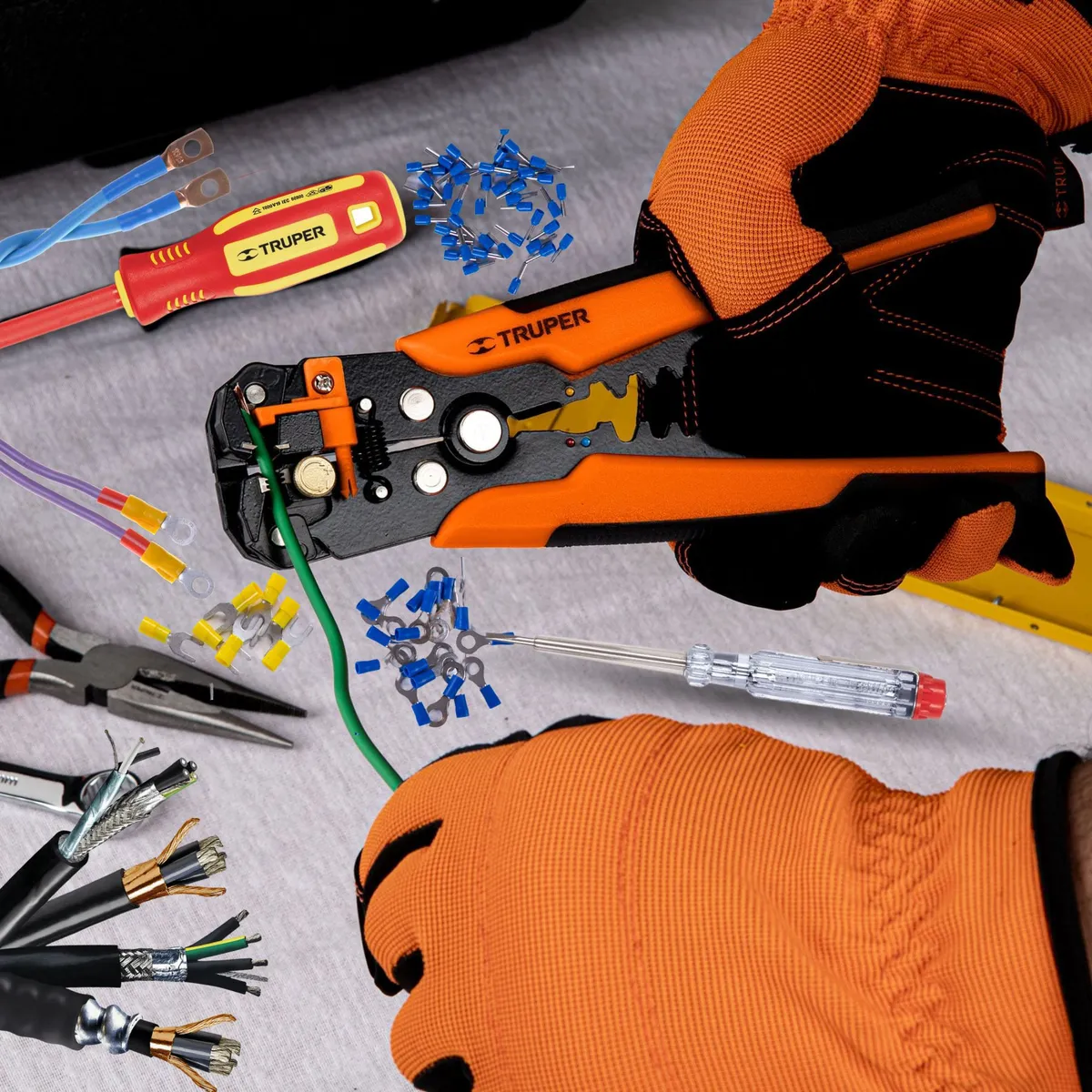 TRUPER - Alicate Pelacable automático ponchador profesional, 8 pulgadas truper