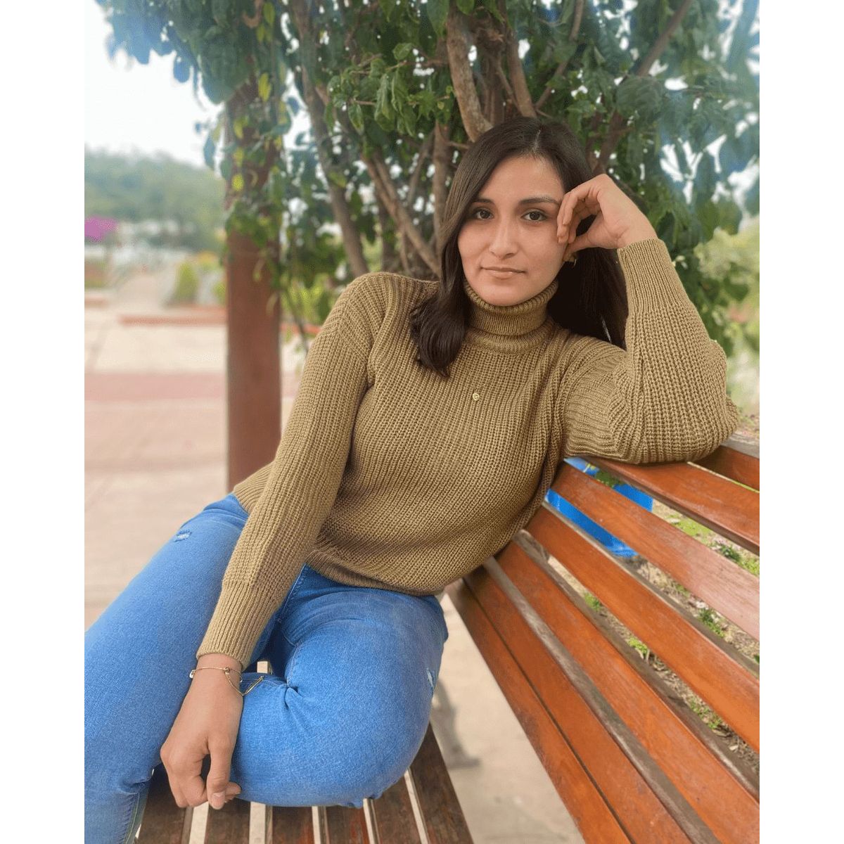 GENERICO - Chompa Cafarena de Hilo - Olivia