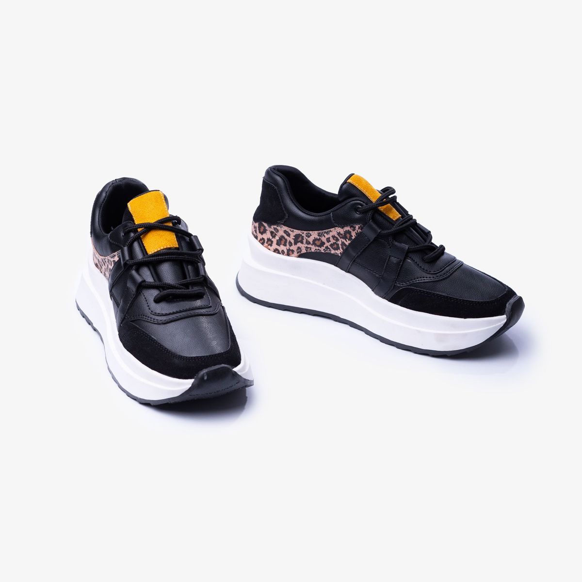 NEBULA - Zapatilla Thani - Negro Print 2