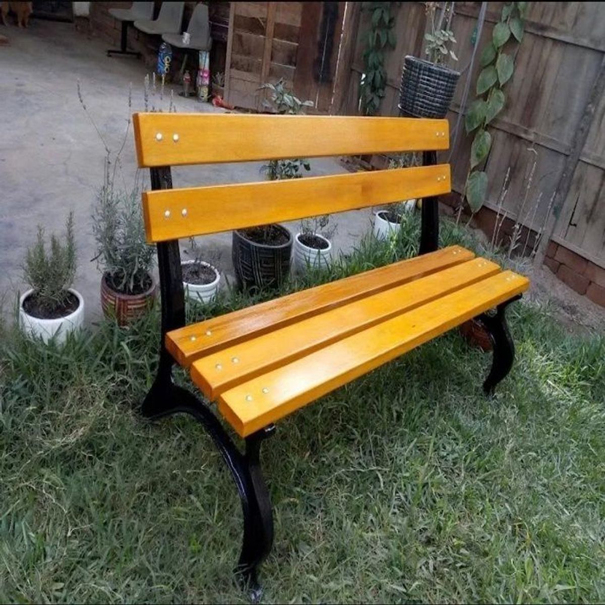 DMUEBLES - DM Banca para Jardín o Parque  - Makala