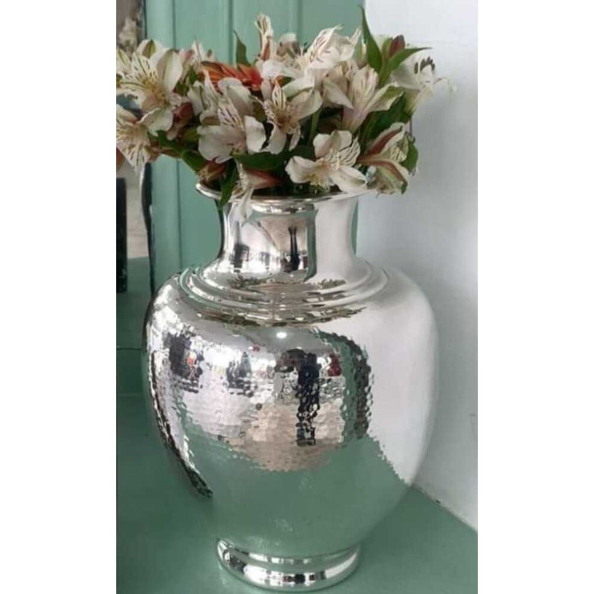 PERU - Adorno Decorativo Jarron o florero de plaque martillado 23 cm de alto