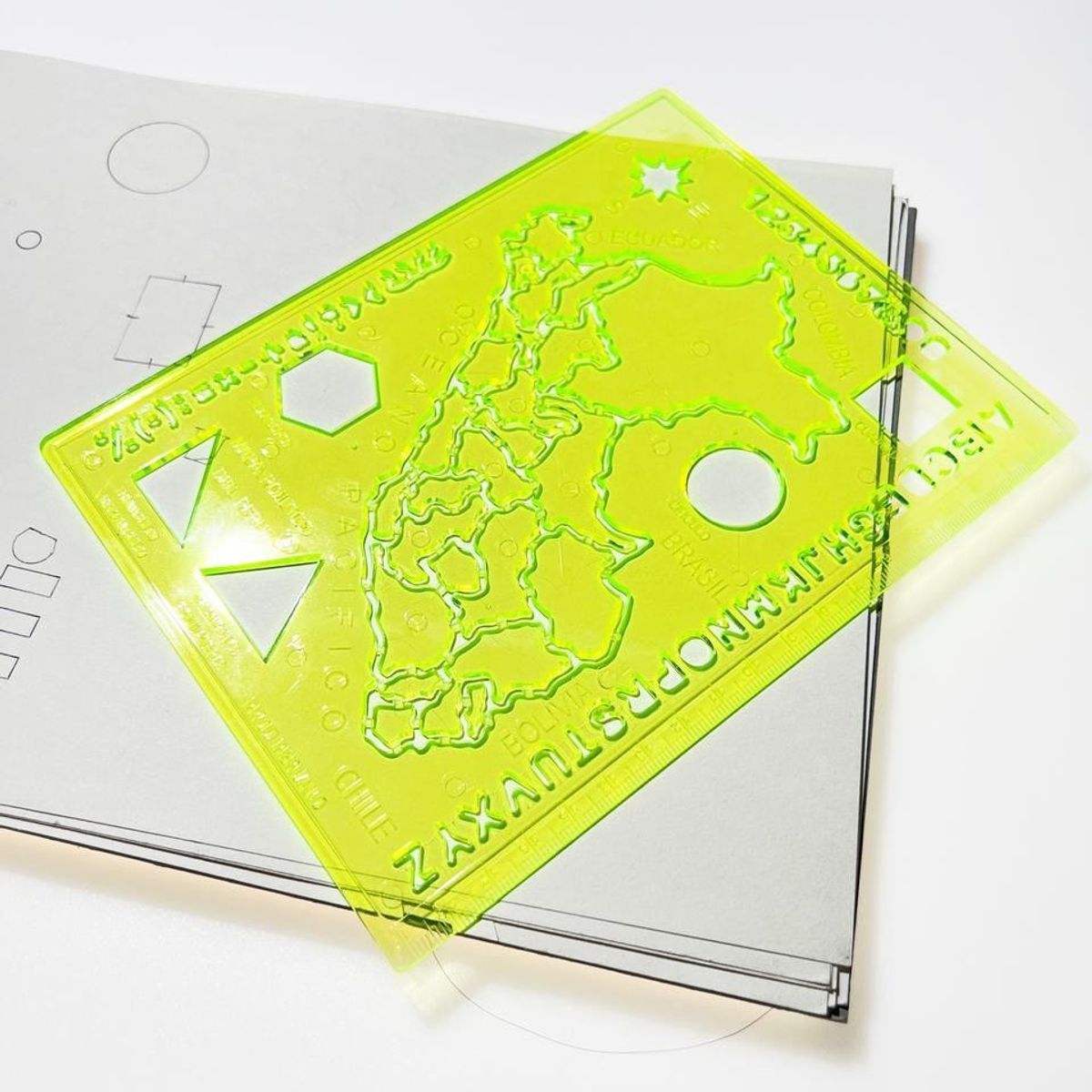 GENERICO - Regla con plantilla del mapa del Perú