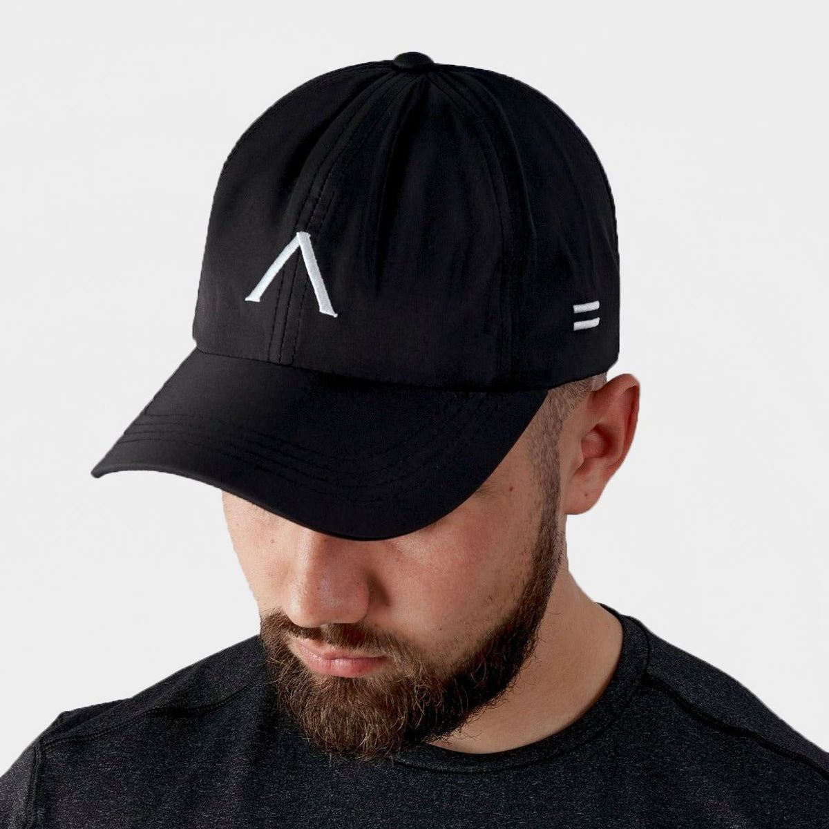 ALPHA FIT - Sport Cap  Gorra Deportiva  Negra triangulo