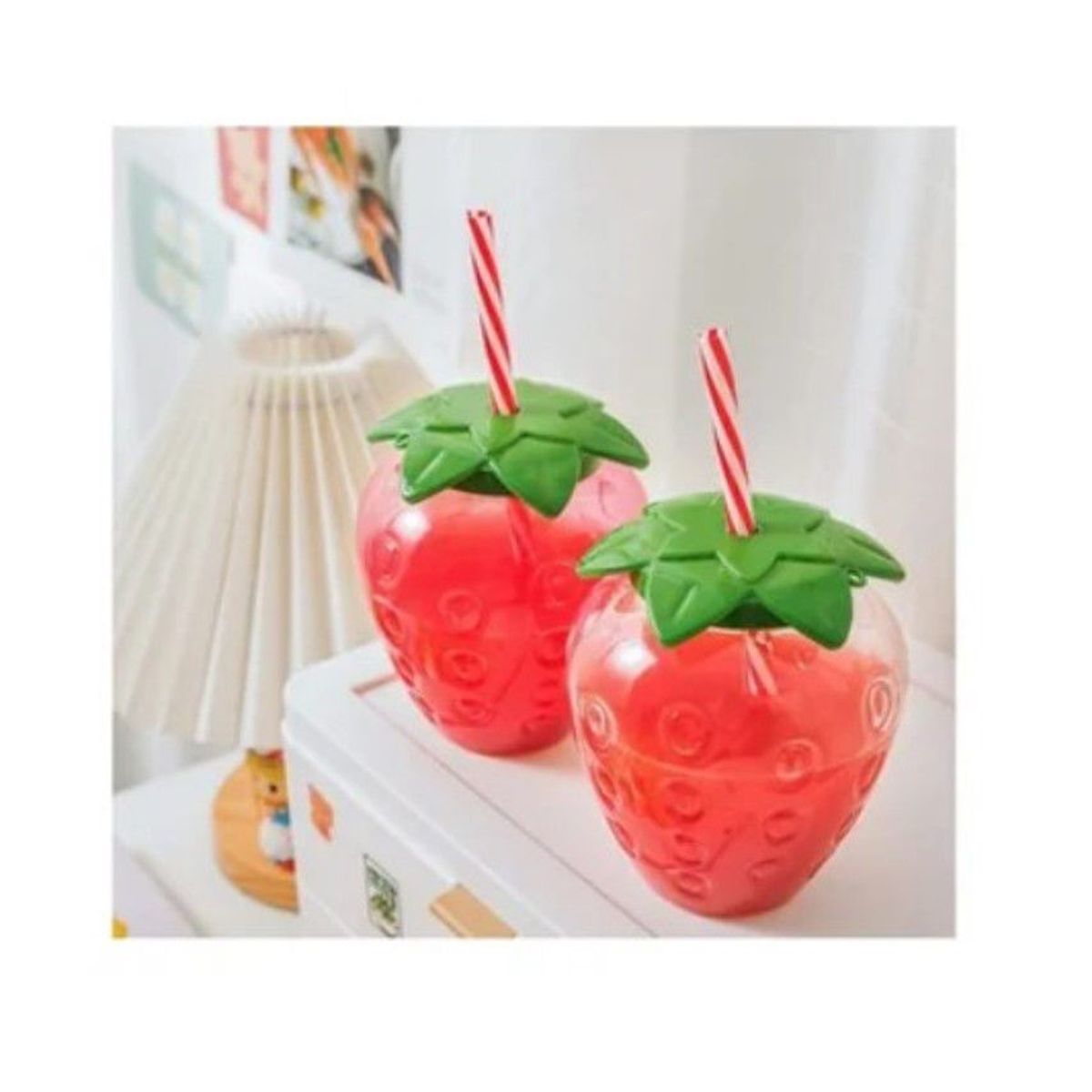 GENERICO - Vaso de fresa con luz LED de pajita para zumo de bebidas tropicales