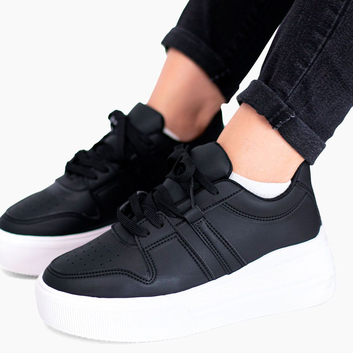 MAGDALENA SHOES - ZAPATILLAS MUJER RENATA 770 NEGRO