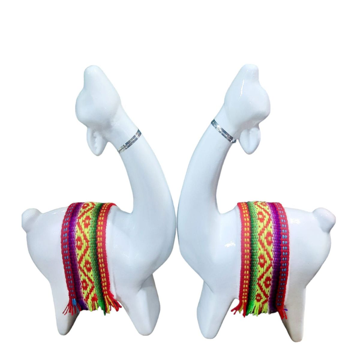 PERU - Adorno  Decorativo pareja vicuñas blancas en ceramica con telar andino