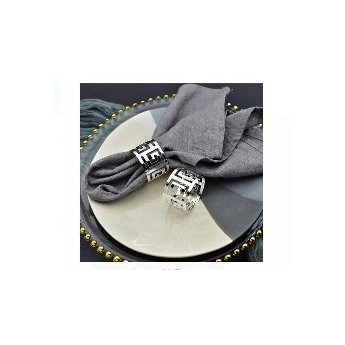 GENERICO - Set de aros de servilletas x 4 piezas plateado