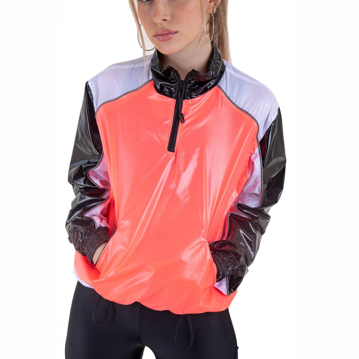 KINETIX - Casaca Cortavientos Deportiva Kinetix Eclypse Coral Neón Mujer