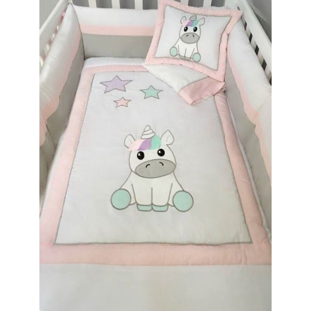 GENERICO - Set De Cuna  -  Diseño Bordado Unicornio bebe - Blanco