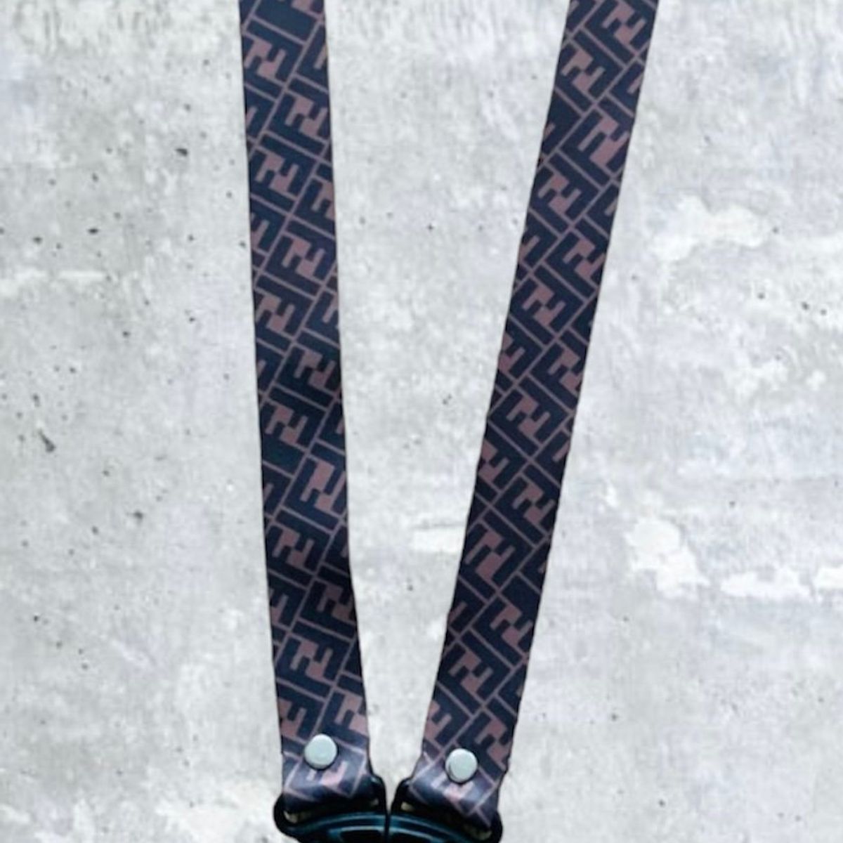 GENERICO - Llavero Fendi Pita Nylon Lanyard Marron
