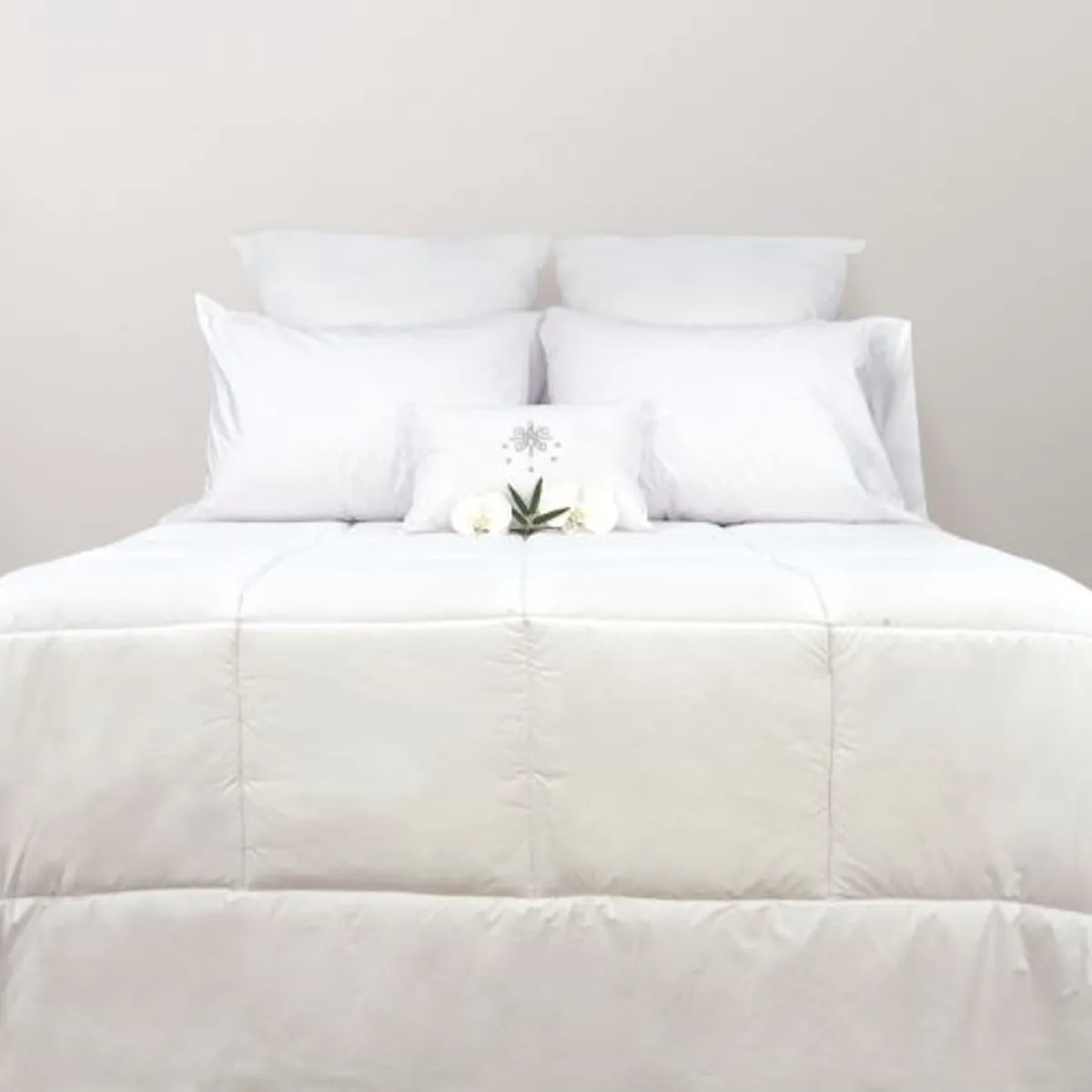 ARLIN TEXTIL - Edredon Duvet 2 plz Color Blanco