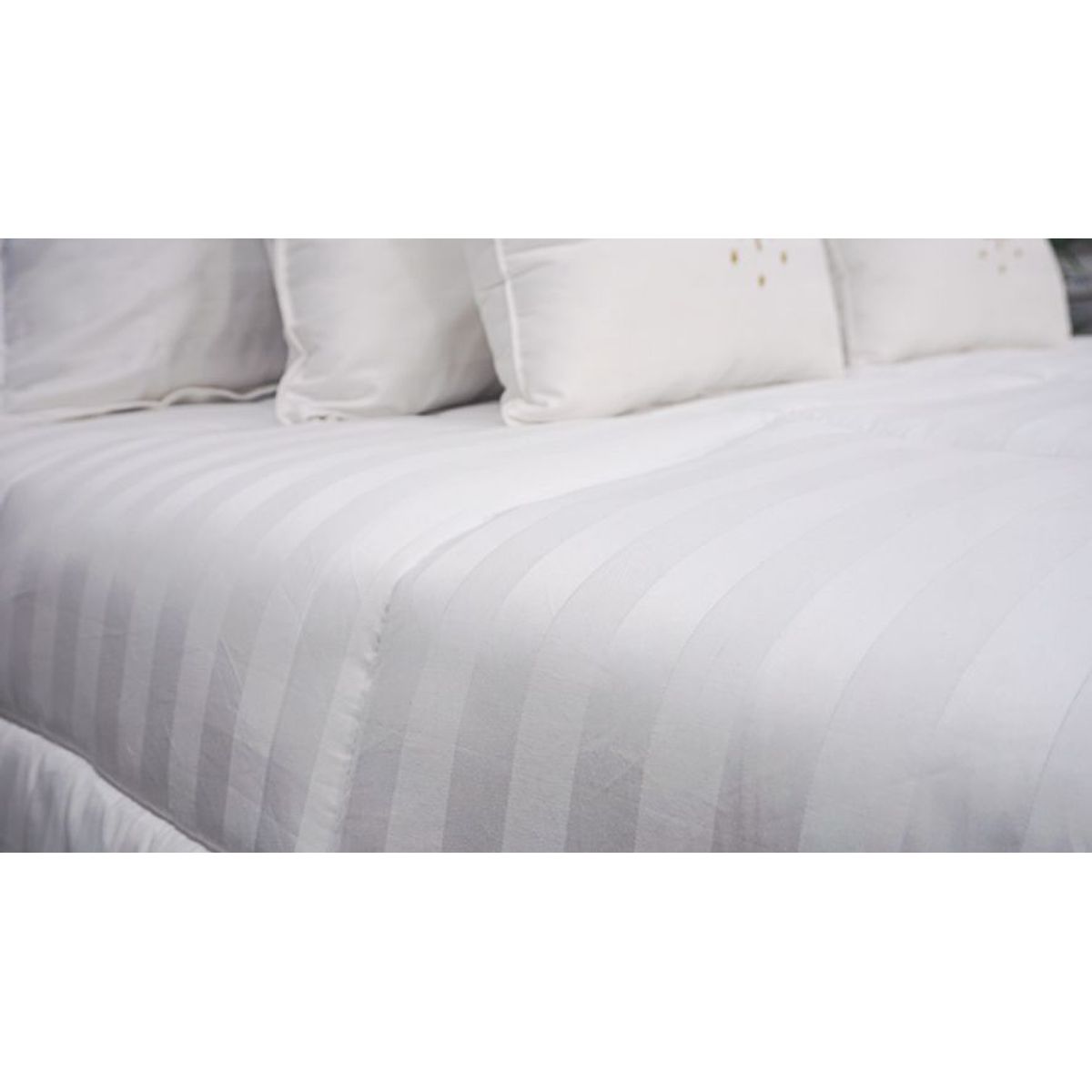 ARLIN TEXTIL - Edredon Duvet Premium Queen Color Blanco