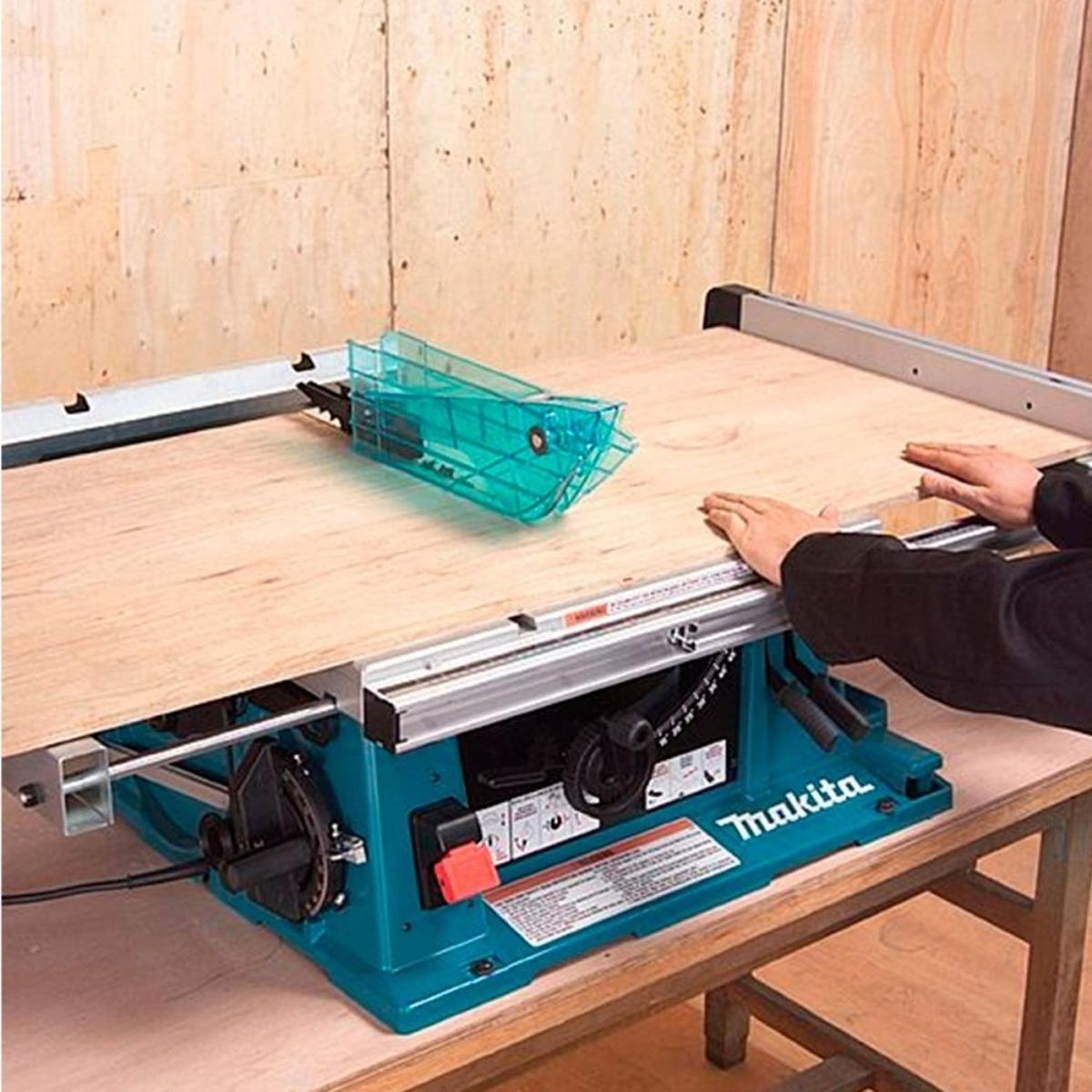 MAKITA - Sierra de Mesa 10" (254 mm) 1650W Corte en 90° 93 mm Makita 2704