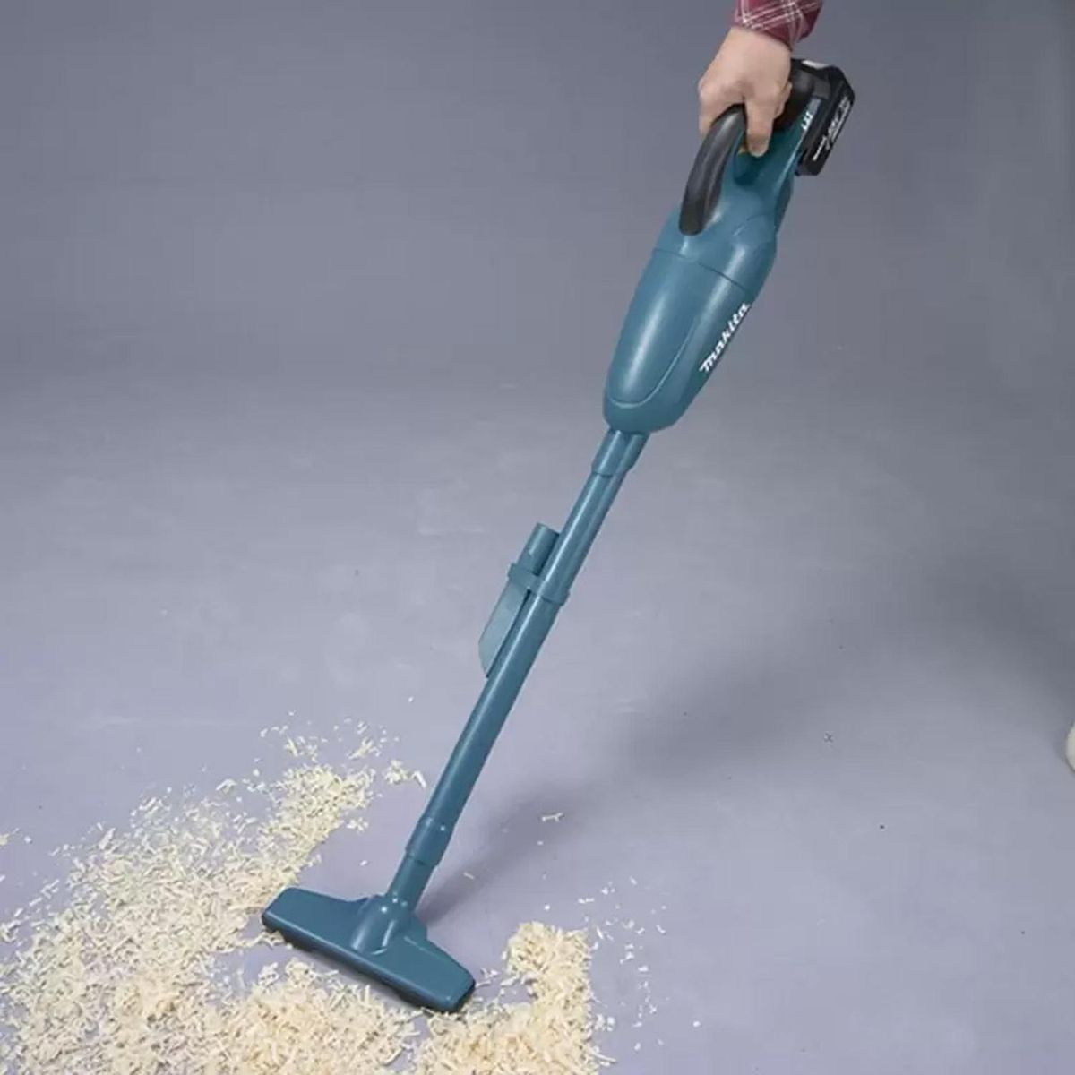 MAKITA - Aspiradora Inalámbrica 18V LXT 06Lt Baretool Makita DCL180Z