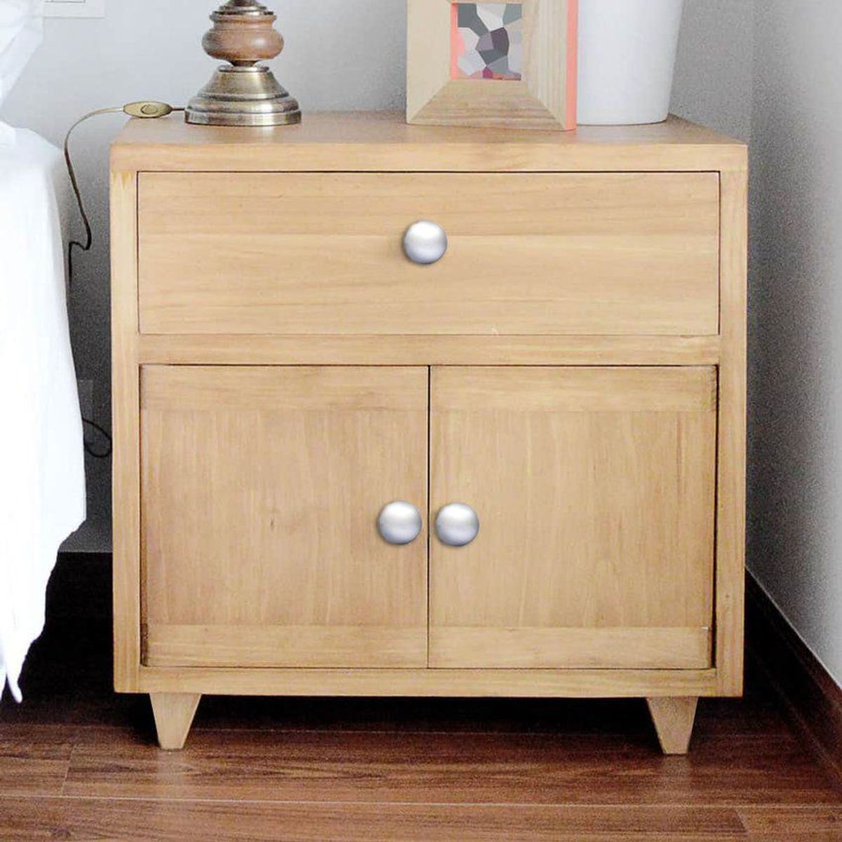 VILLA HOGAR - Velador Sheldon de 1 cajón y gabinete - Villa Hogar