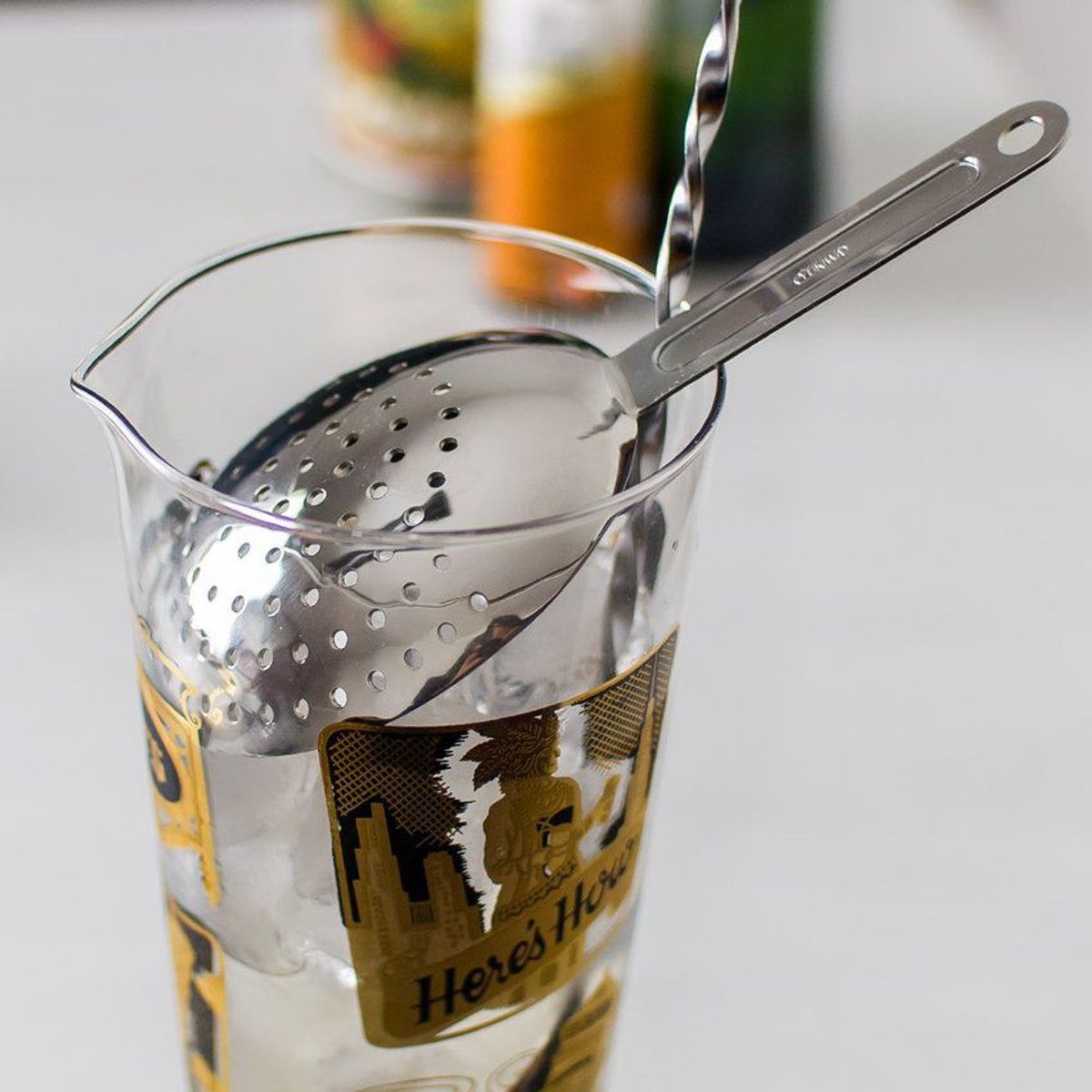 Colador Julep de acero inoxidable, marca WINCO - Foto Principal