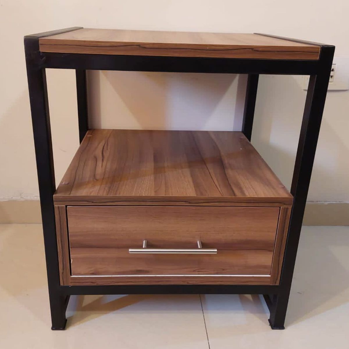 GENERICO - velador industrial color nogal